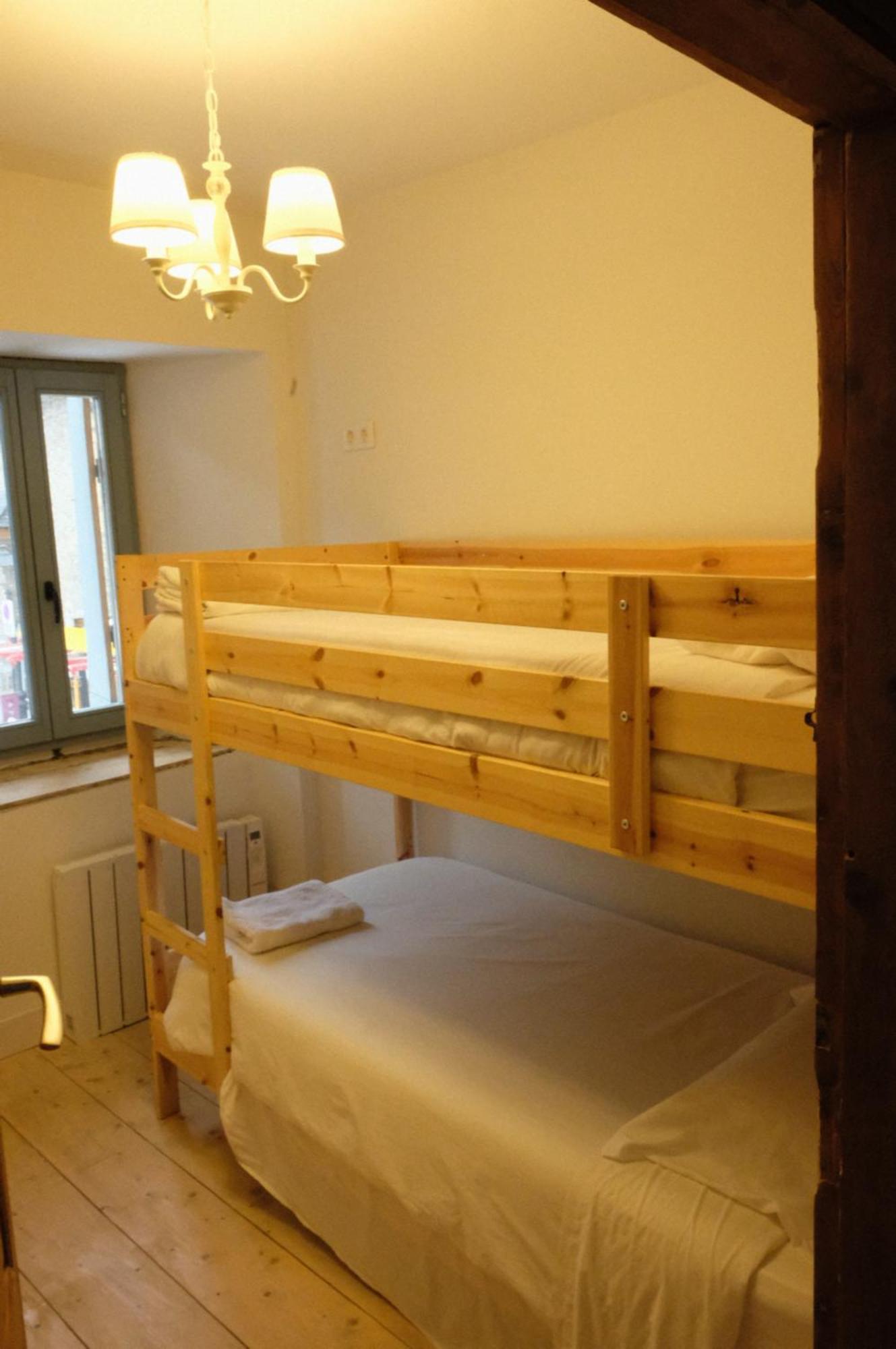 Hostel Baqueira - Refugi Rosta - Pyrenmuseu Salardu Phòng bức ảnh