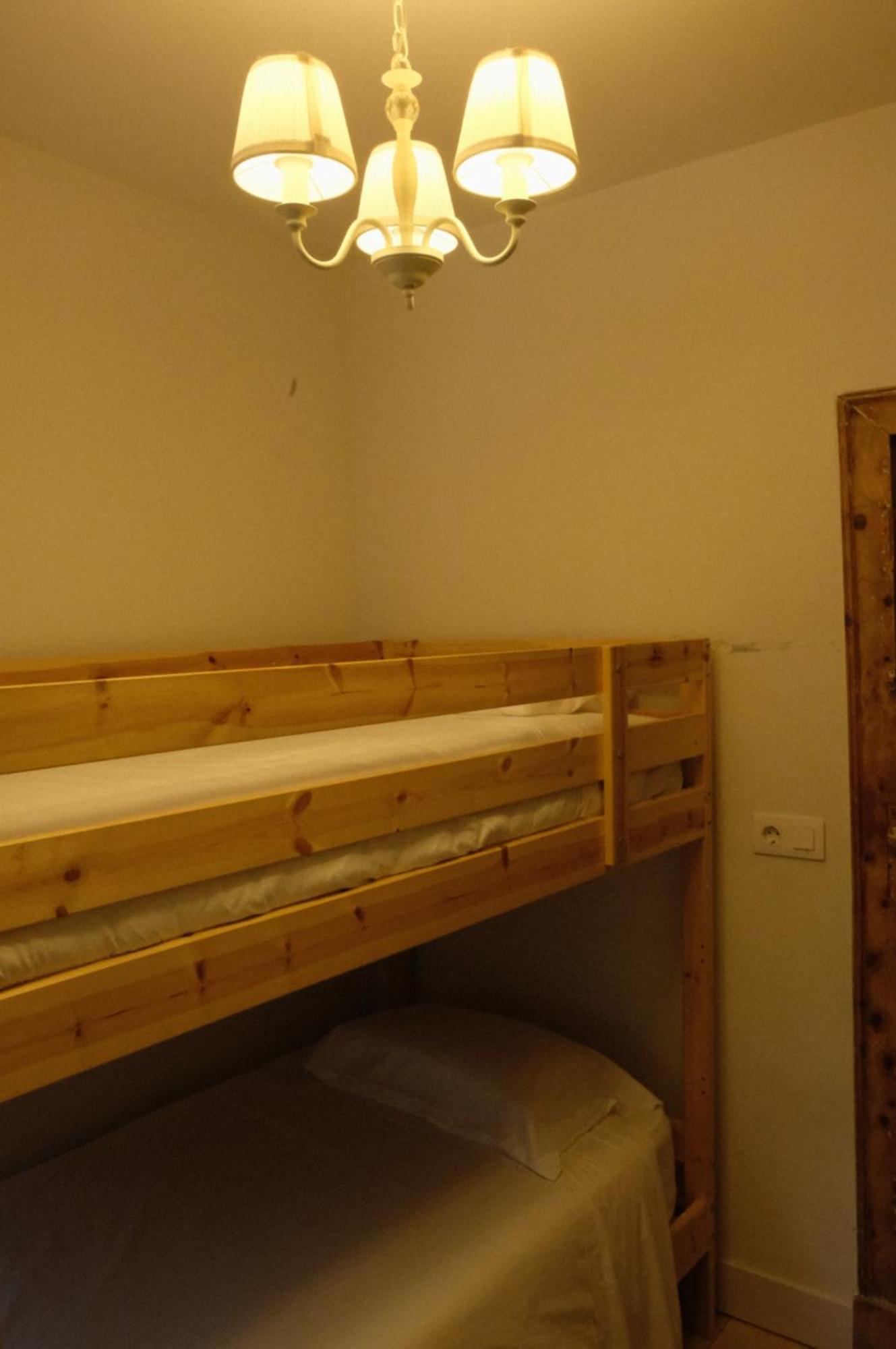 Hostel Baqueira - Refugi Rosta - Pyrenmuseu Salardu Phòng bức ảnh